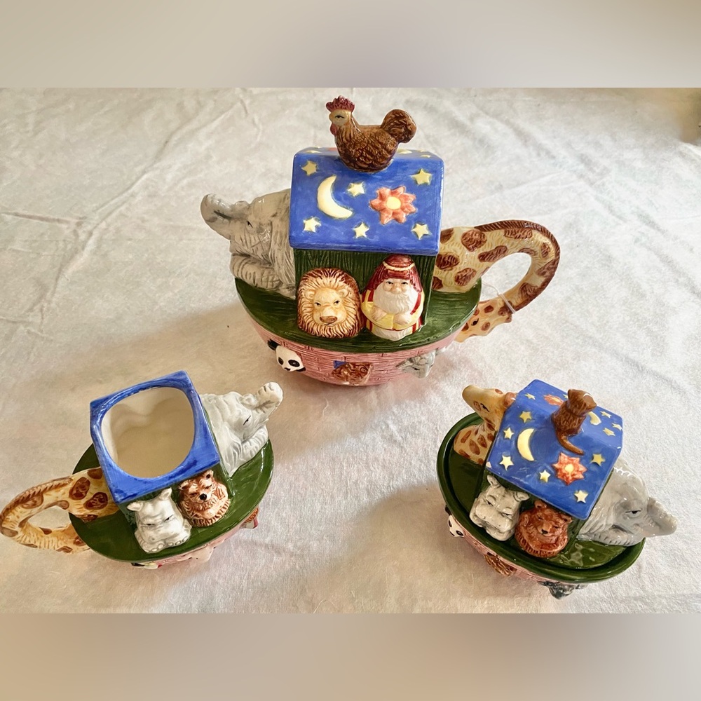 Noah’s Ark Themed Tea Set with Blue and Green Accents